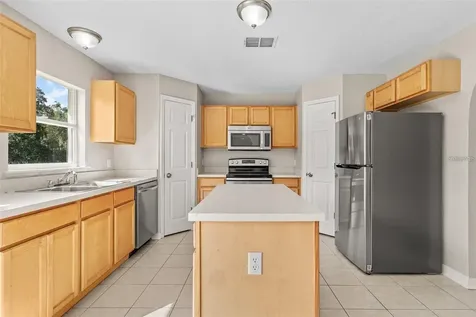 14126 Econ Woods Lane Orlando FL 32826