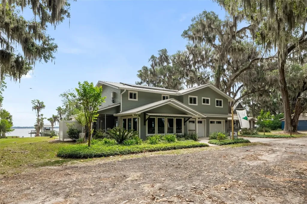 8026 NE 221st Street Melrose FL 32666