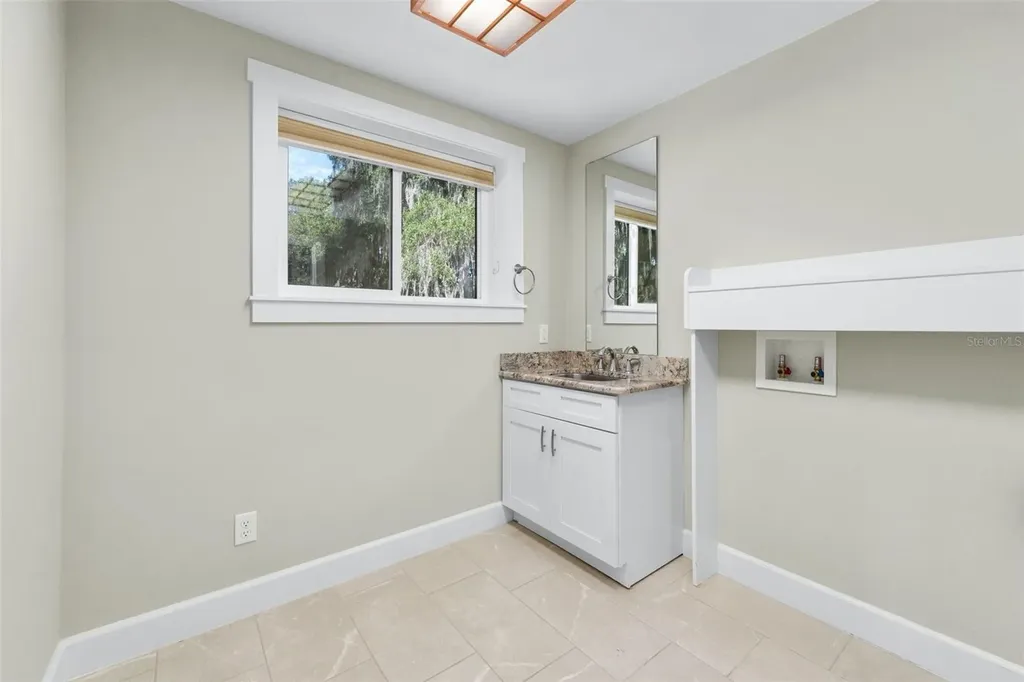 8026 NE 221st Street Melrose FL 32666