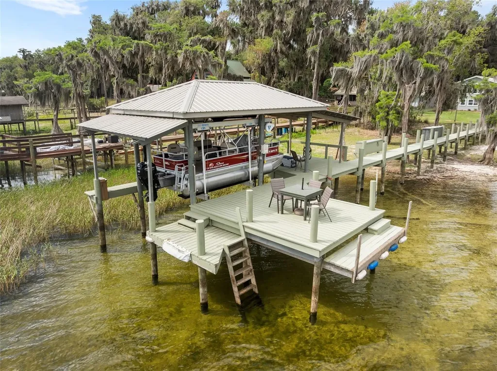 8026 NE 221st Street Melrose FL 32666