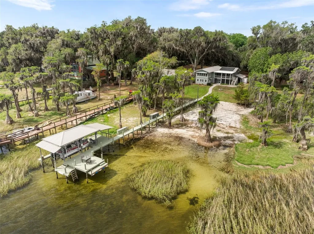 8026 NE 221st Street Melrose FL 32666