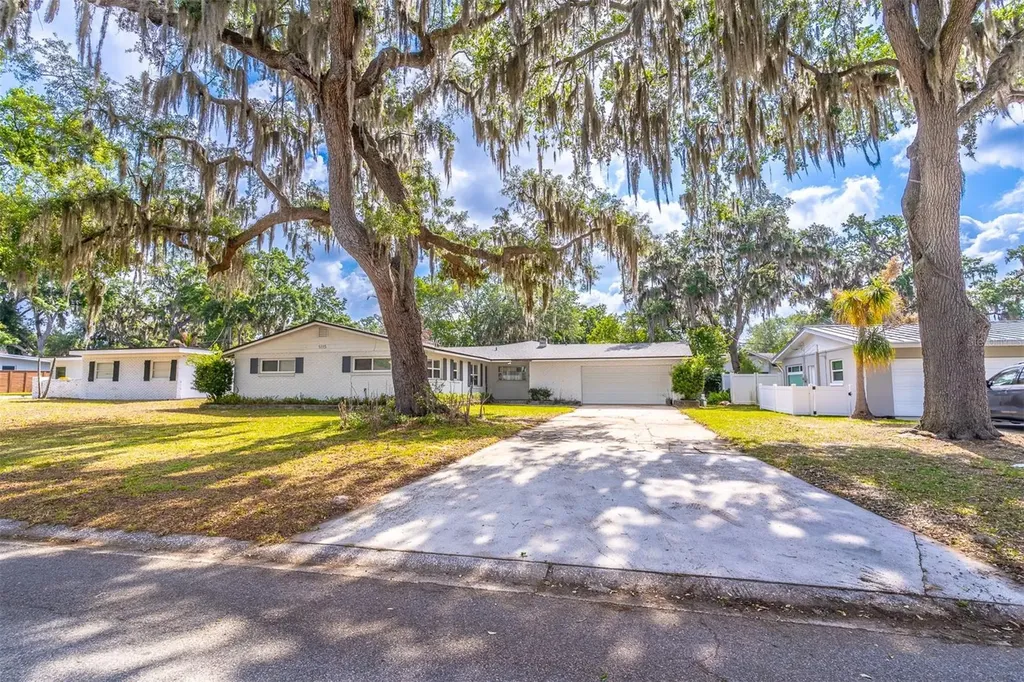 5115 Saint Germain Avenue Belle Isle FL 32812