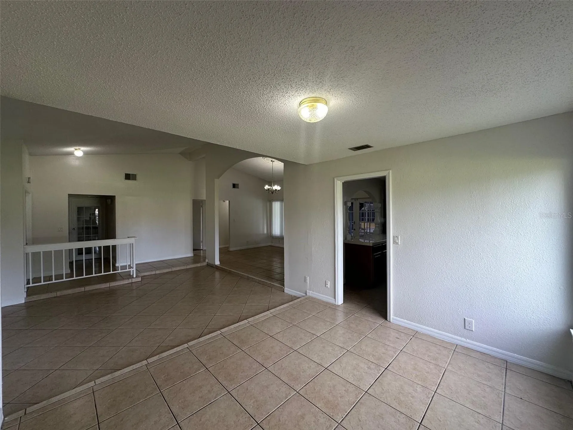 828 E Flag Lane Kissimmee FL 34759