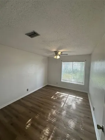 828 E Flag Lane Kissimmee FL 34759