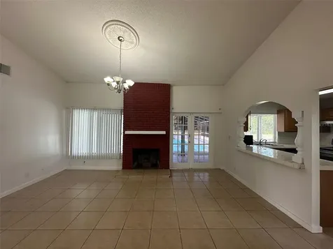 828 E Flag Lane Kissimmee FL 34759