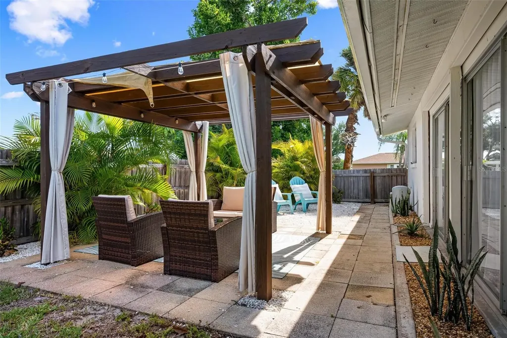 981 N Gondola Drive Venice FL 34293