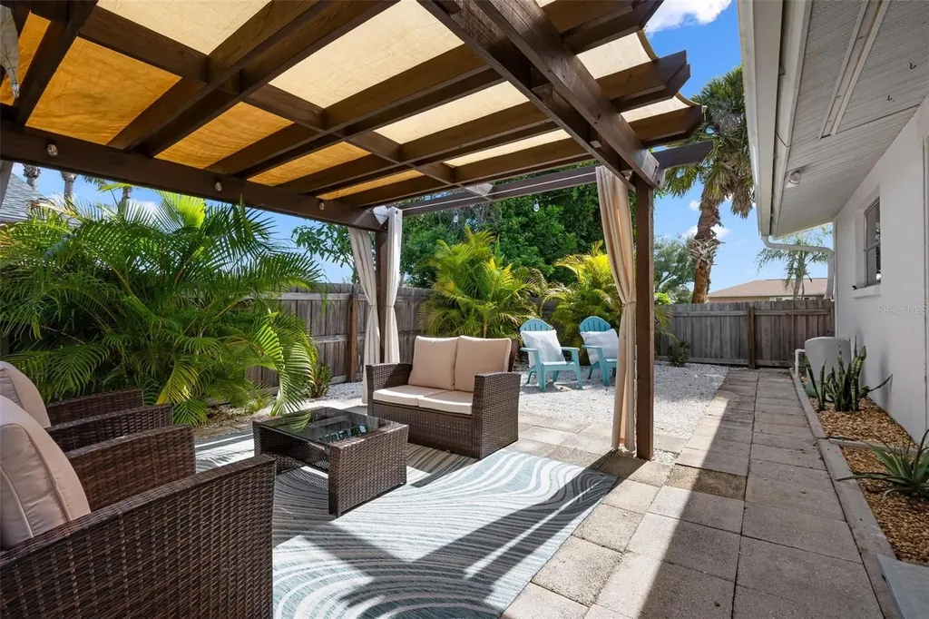 981 N Gondola Drive Venice FL 34293