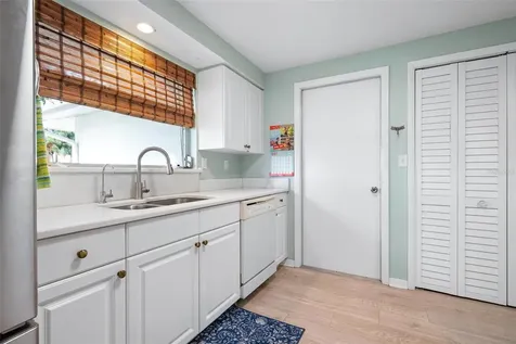 981 N Gondola Drive Venice FL 34293