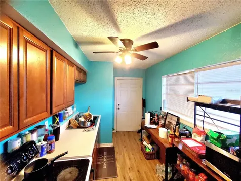 411 7th Avenue NE Largo FL 33770