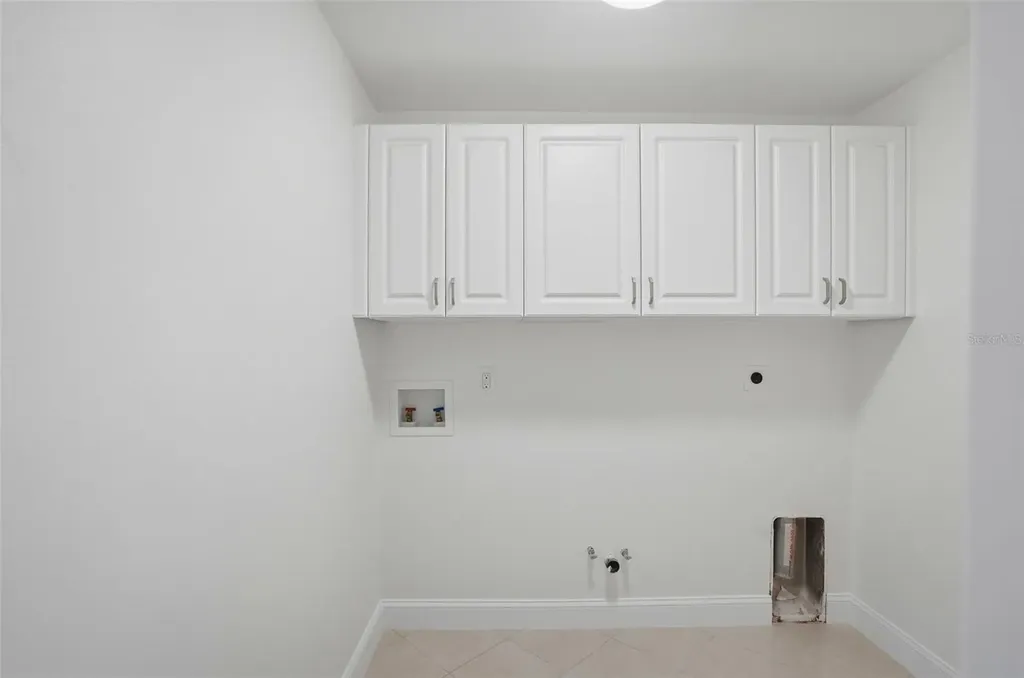 7172 S Shore Drive S St Petersburg FL 33707