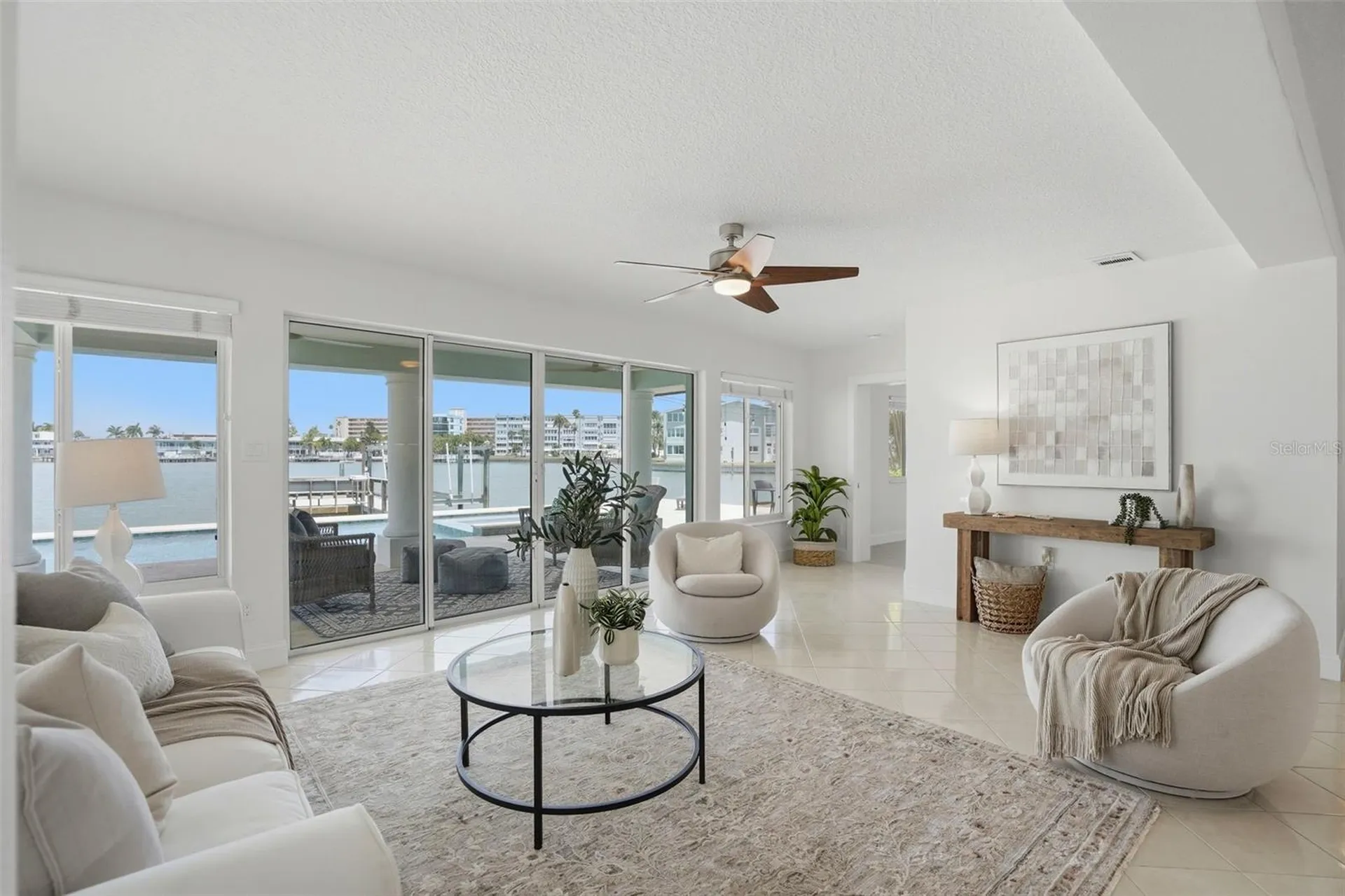 7172 S Shore Drive S St Petersburg FL 33707