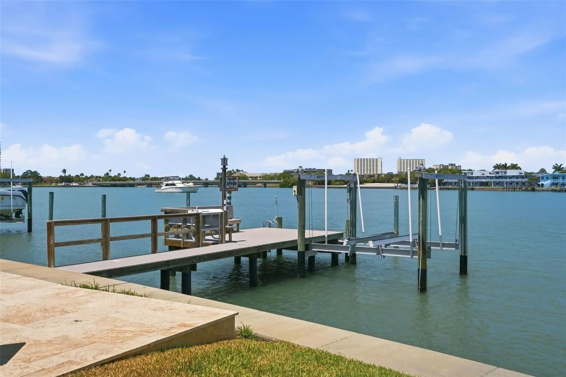 7172 S Shore Drive S St Petersburg FL 33707