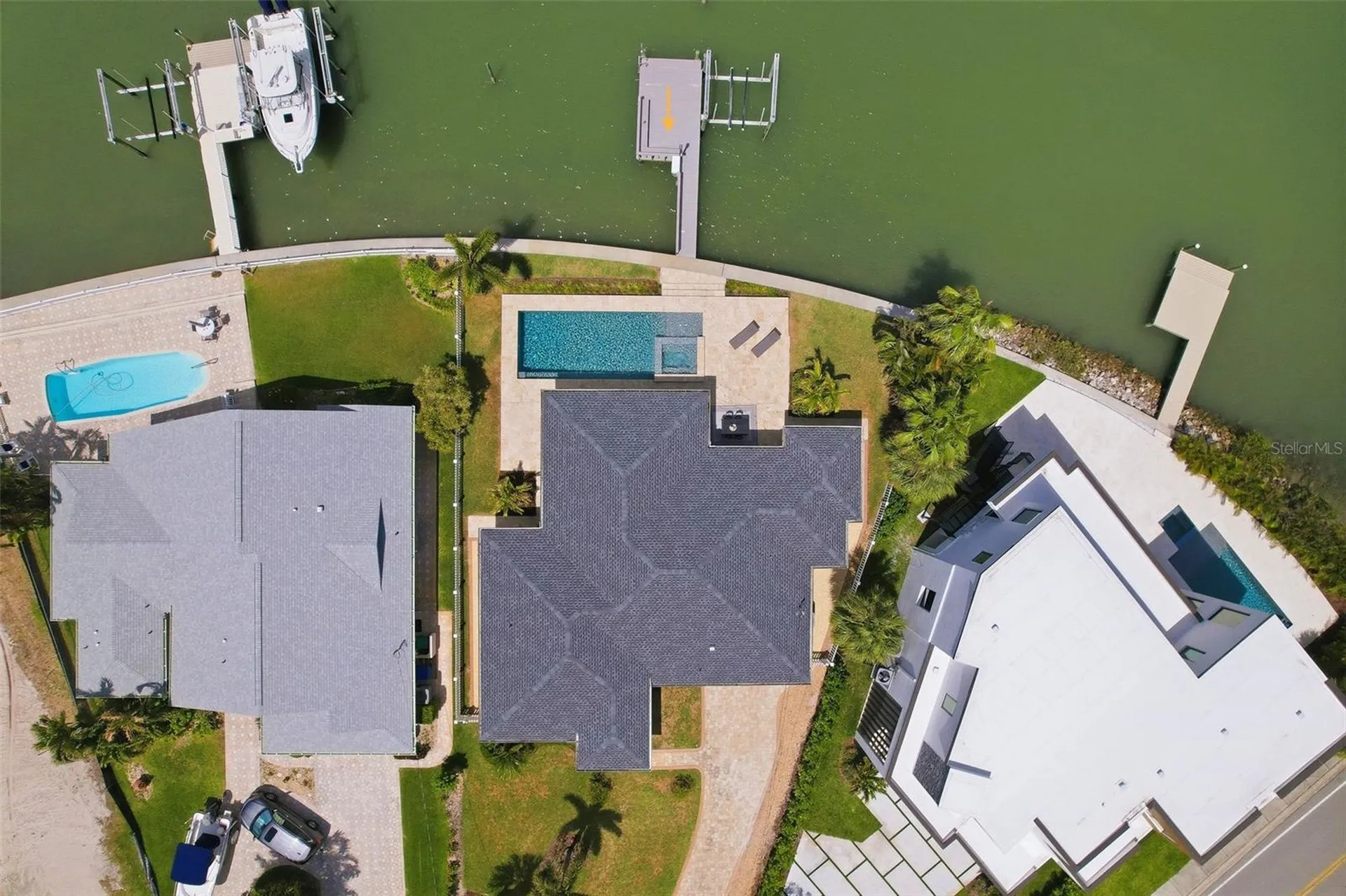 7172 S Shore Drive S St Petersburg FL 33707