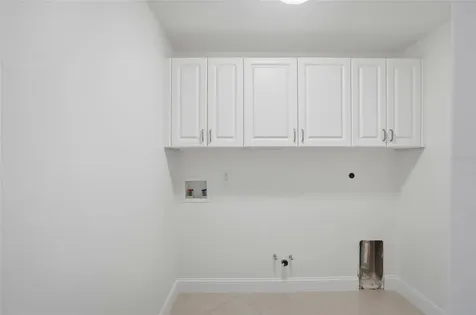 7172 S Shore Drive S St Petersburg FL 33707