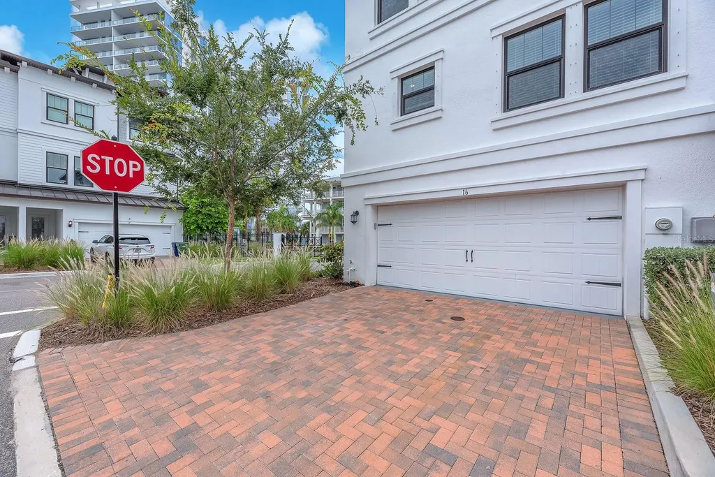 5351 Bridge Street Tampa FL 33611
