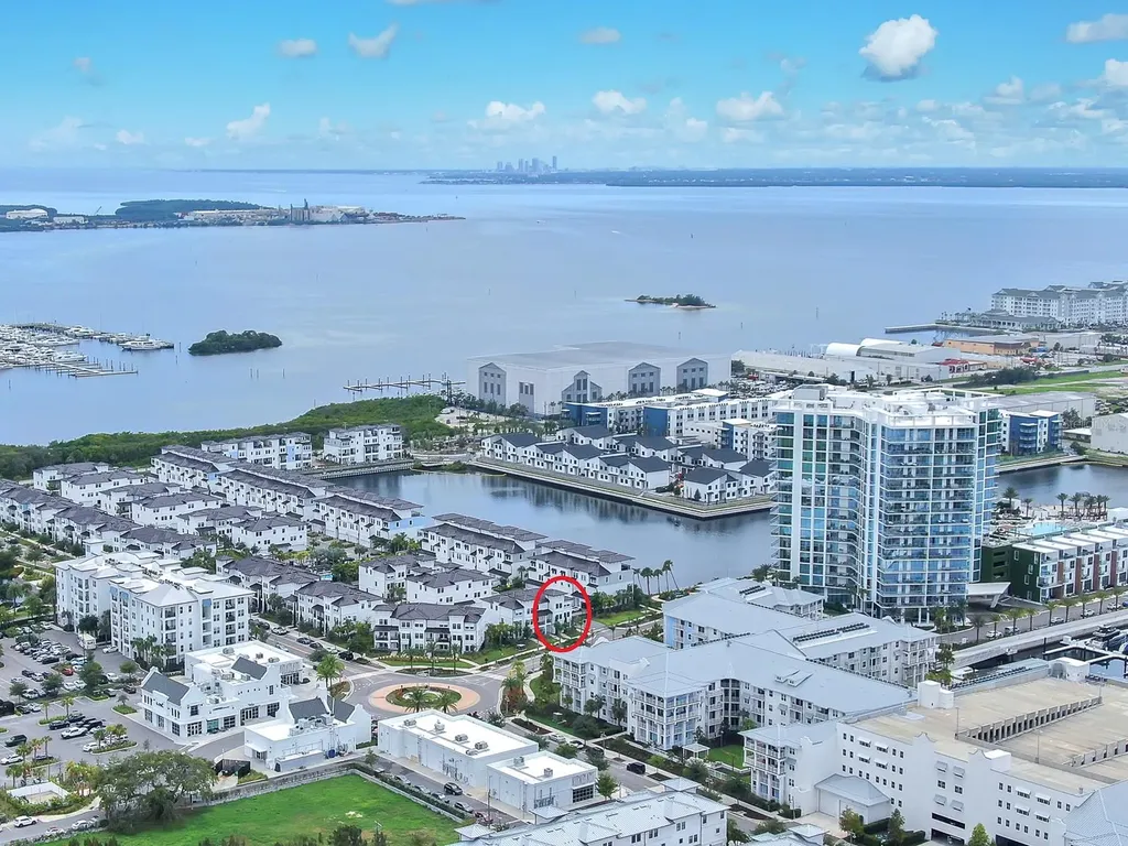 5351 Bridge Street Tampa FL 33611