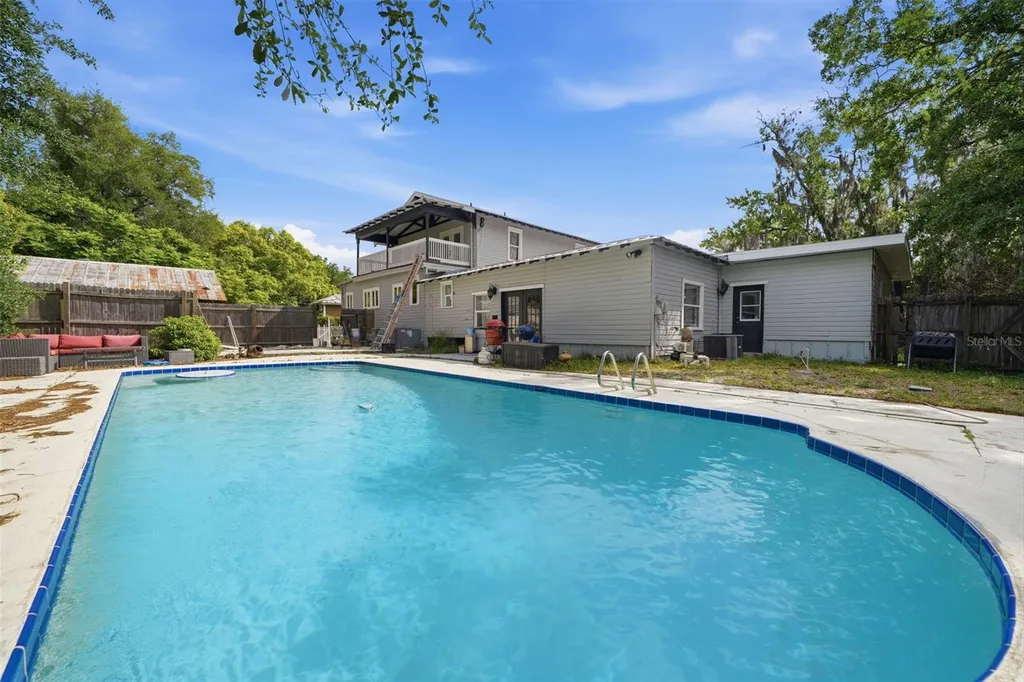 812 Sanford Avenue Sanford FL 32771