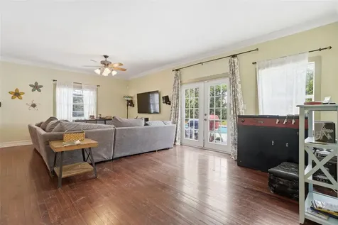 812 Sanford Avenue Sanford FL 32771