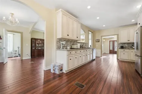 812 Sanford Avenue Sanford FL 32771