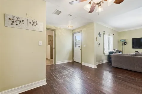 812 Sanford Avenue Sanford FL 32771