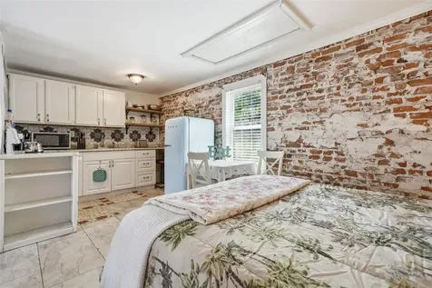 812 Sanford Avenue Sanford FL 32771