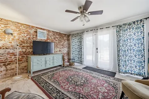 812 Sanford Avenue Sanford FL 32771