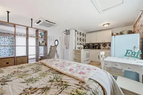 812 Sanford Avenue Sanford FL 32771