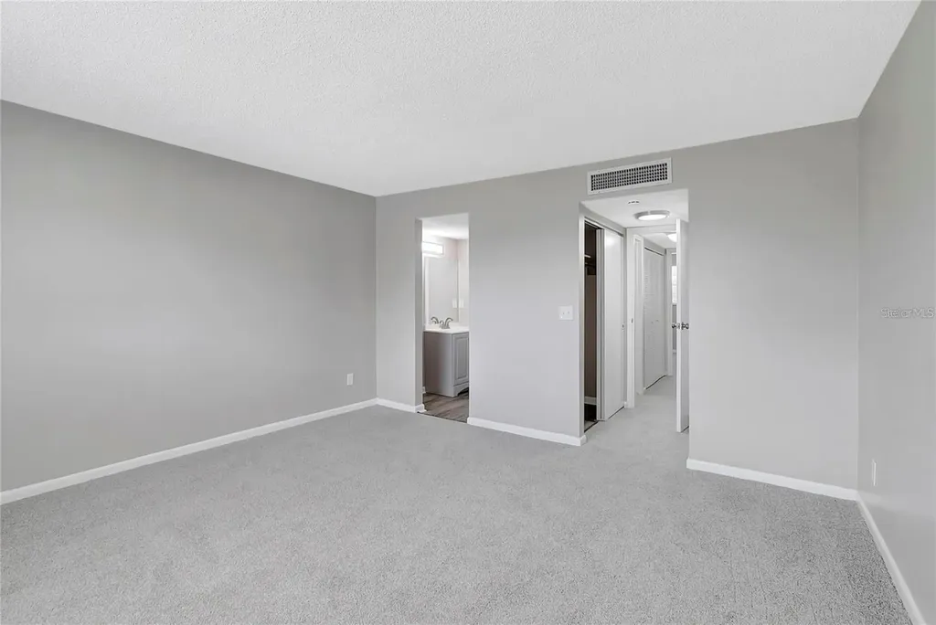 709 Russell Lane Brandon FL 33510
