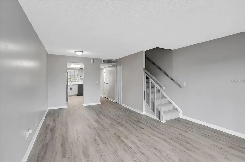 709 Russell Lane Brandon FL 33510