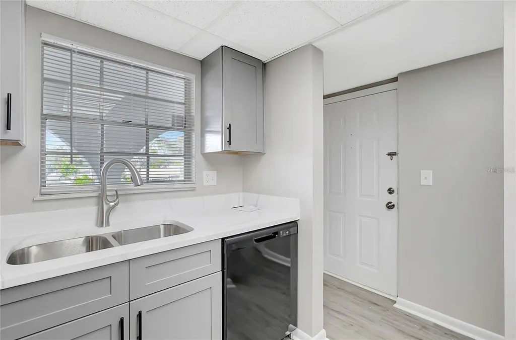 709 Russell Lane Brandon FL 33510