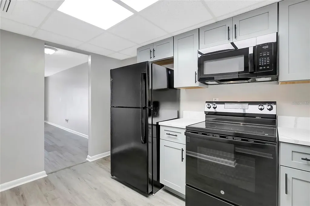 709 Russell Lane Brandon FL 33510