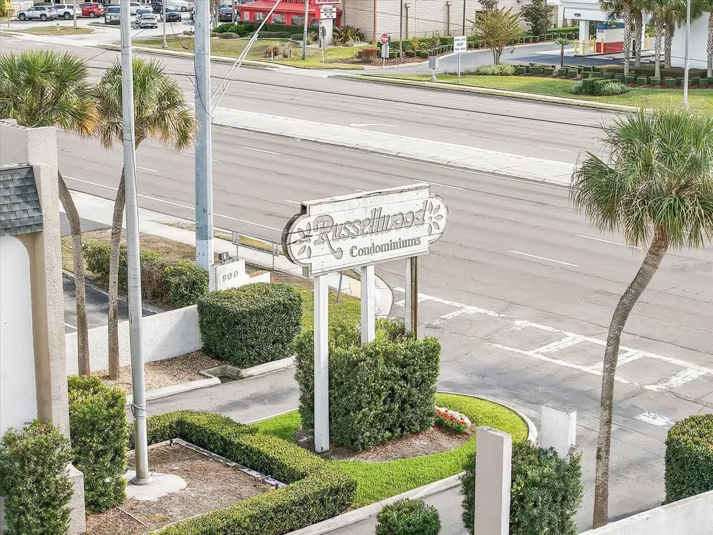 709 Russell Lane Brandon FL 33510