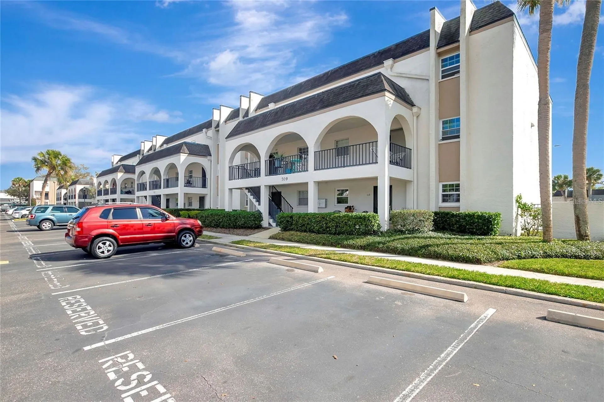 709 Russell Lane Brandon FL 33510