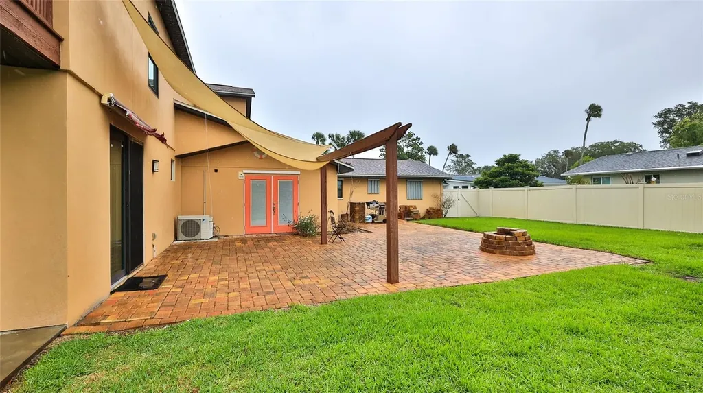 1602 S Riverside Drive Edgewater FL 32132
