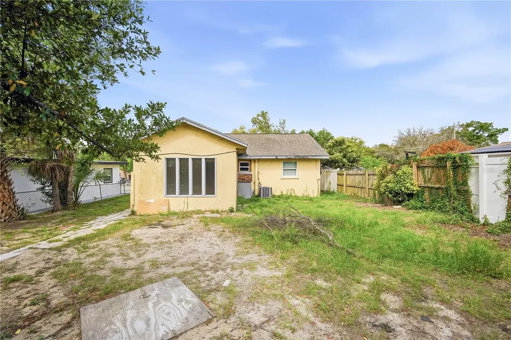 8419 N Semmes Street Tampa FL 33604