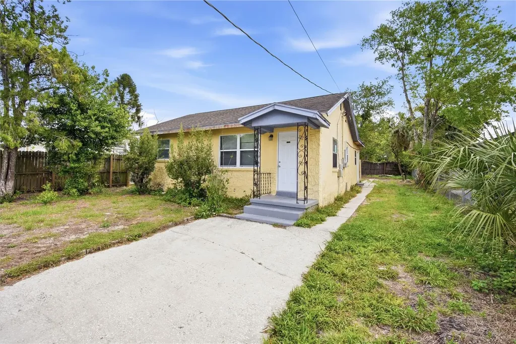 8419 N Semmes Street Tampa FL 33604