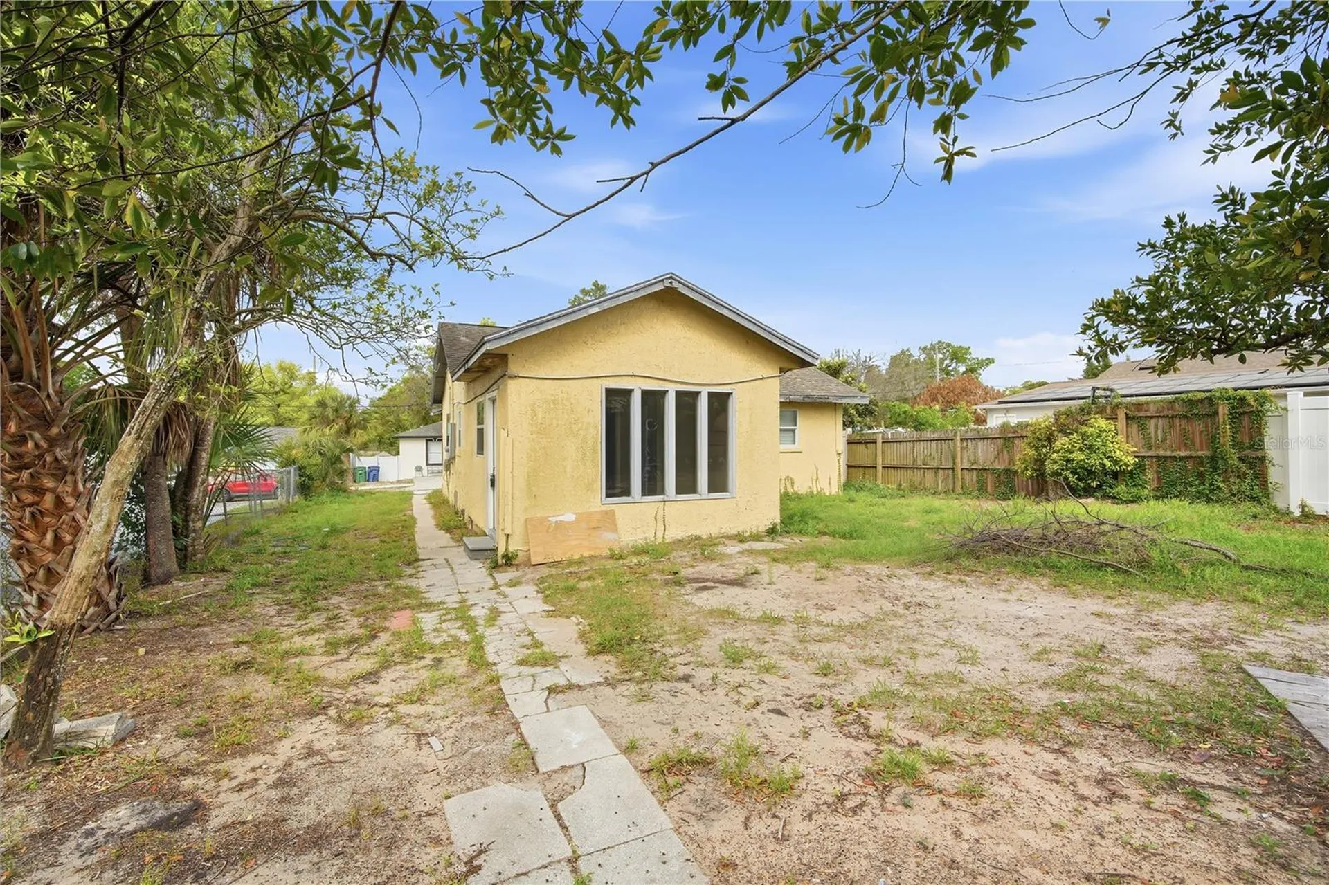 8419 N Semmes Street Tampa FL 33604