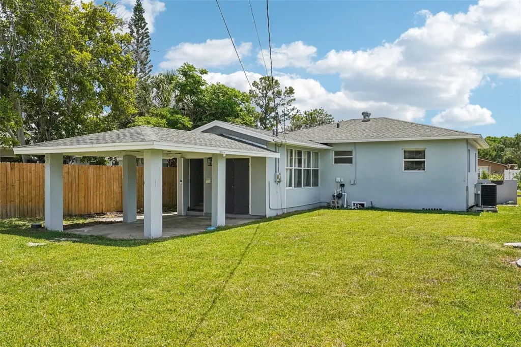 6527 3rd Avenue S St Petersburg FL 33707