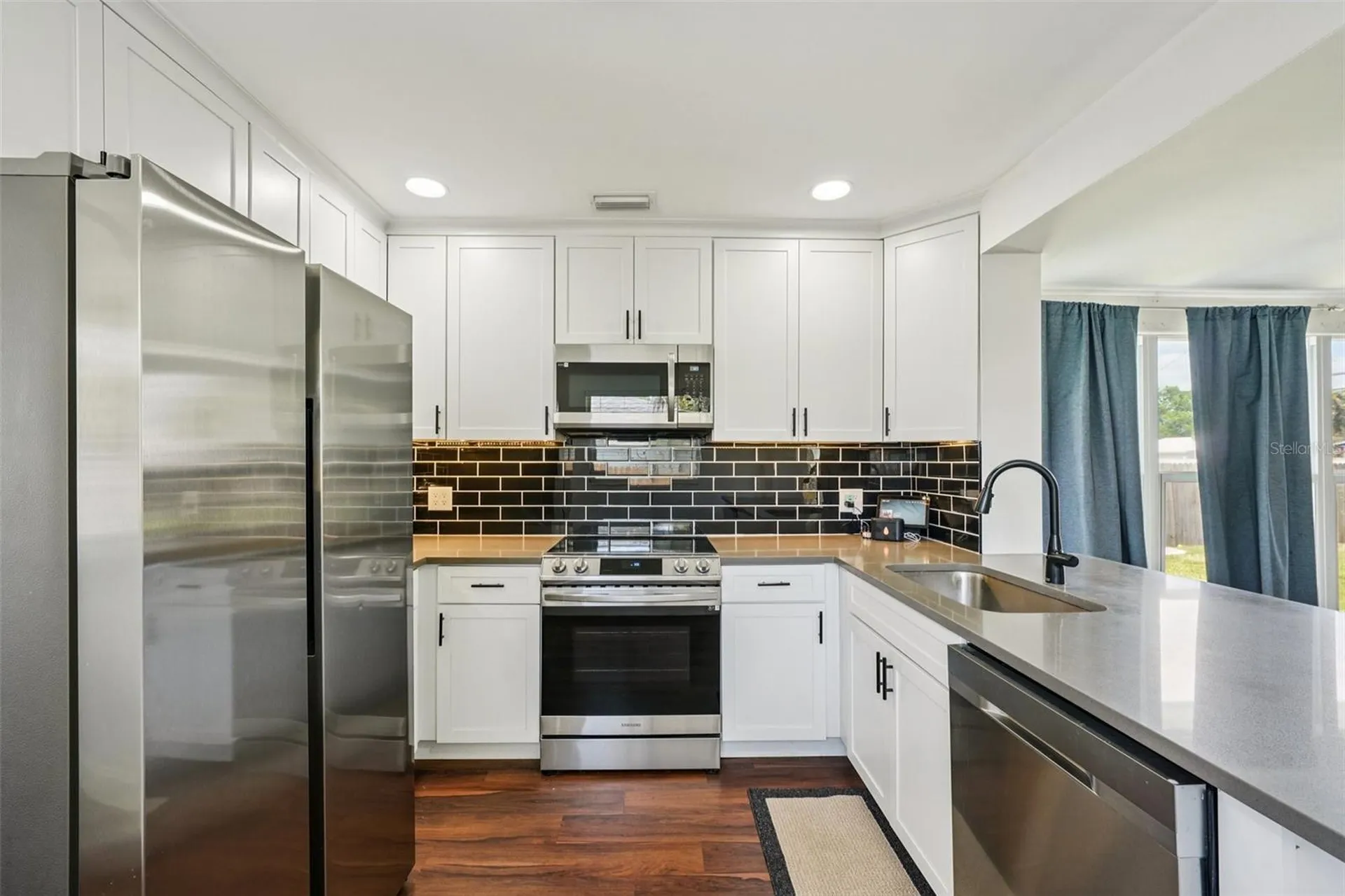 6527 3rd Avenue S St Petersburg FL 33707