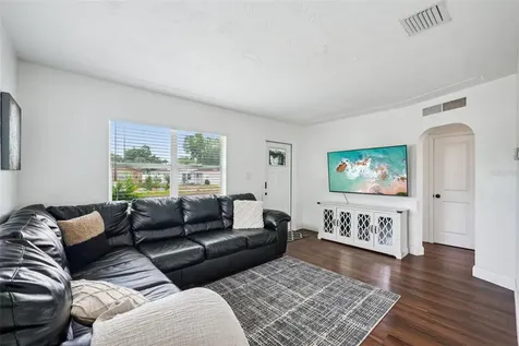 6527 3rd Avenue S St Petersburg FL 33707
