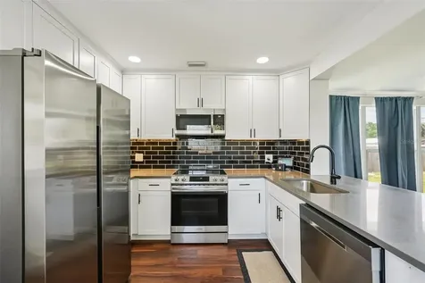 6527 3rd Avenue S St Petersburg FL 33707