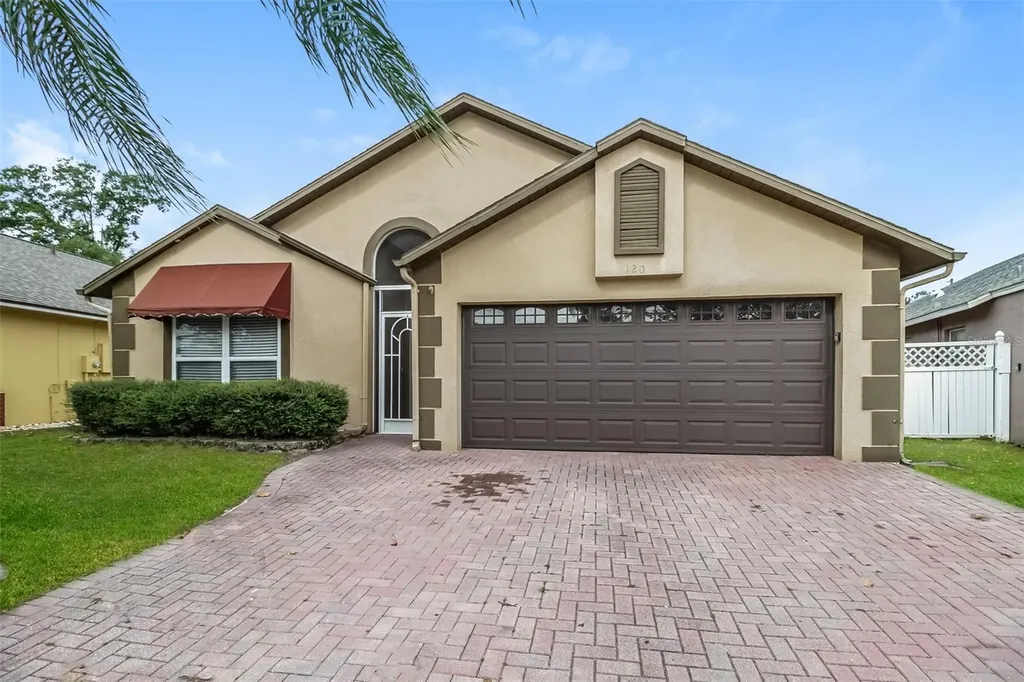 120 Lakebreeze Circle Lake Mary FL 32746
