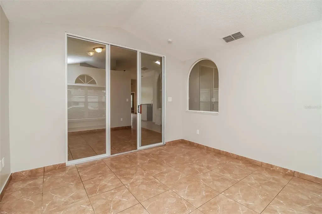 120 Lakebreeze Circle Lake Mary FL 32746