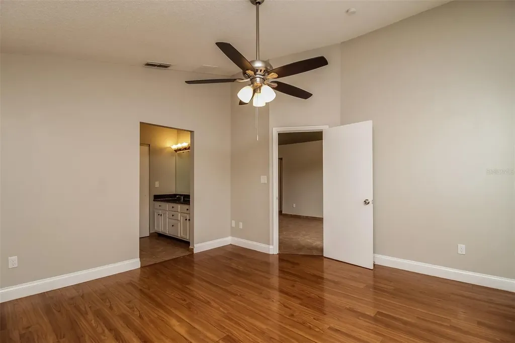 120 Lakebreeze Circle Lake Mary FL 32746