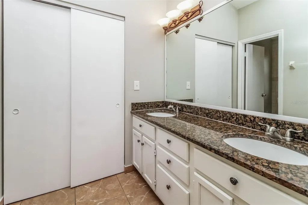 120 Lakebreeze Circle Lake Mary FL 32746
