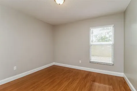 120 Lakebreeze Circle Lake Mary FL 32746