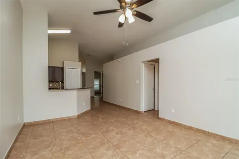 120 Lakebreeze Circle Lake Mary FL 32746