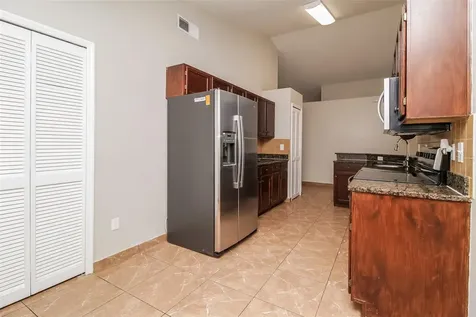 120 Lakebreeze Circle Lake Mary FL 32746