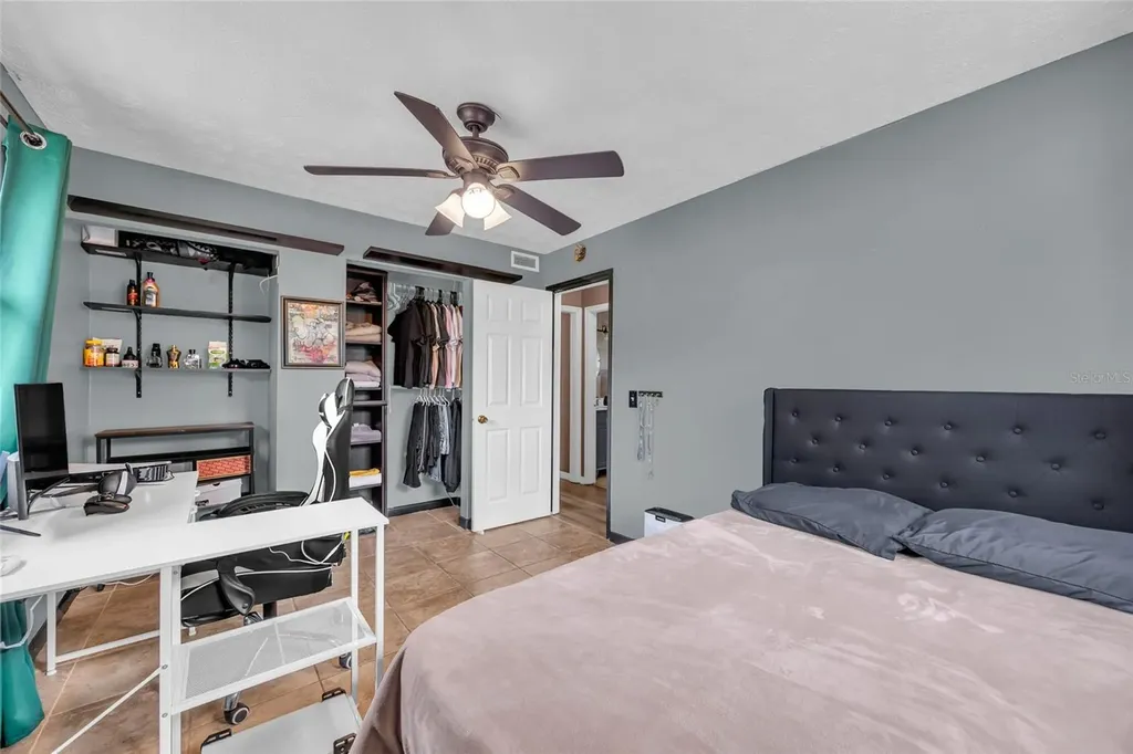 890 Golden Isle Drive Mount Dora FL 32757