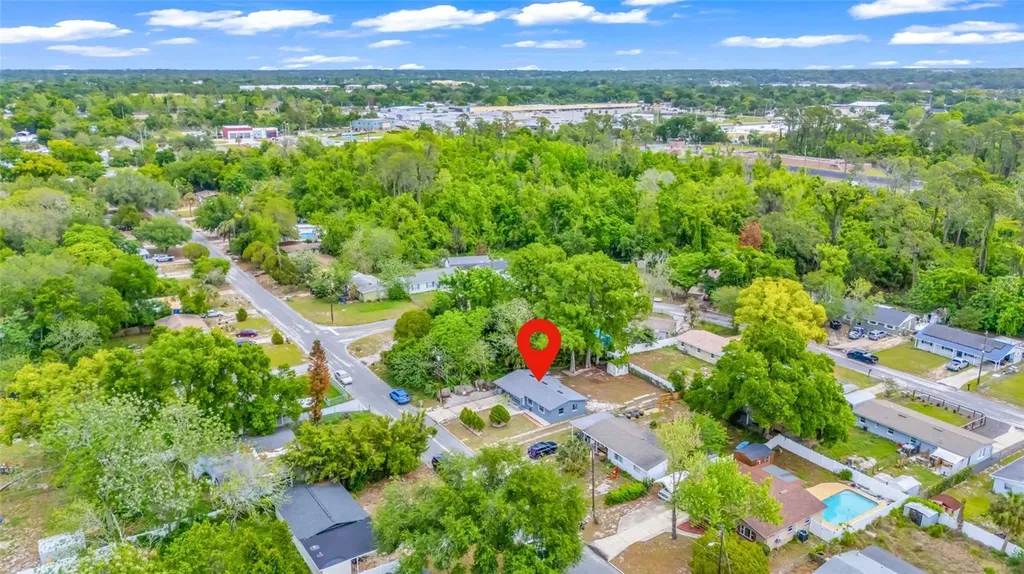 890 Golden Isle Drive Mount Dora FL 32757